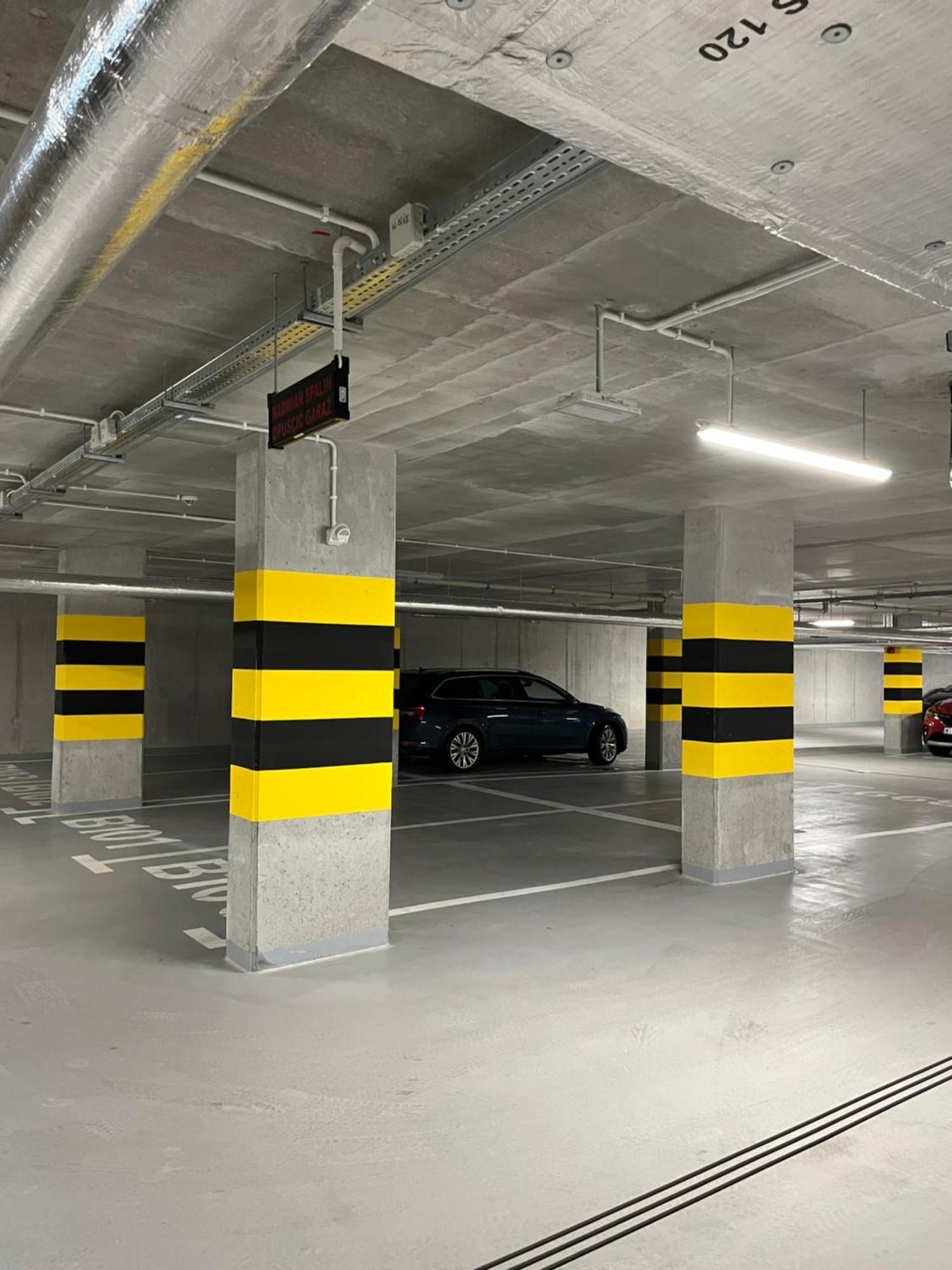 Warsaw Airport Wyscigi - City And Green View Apartment With Underground Garage Exterior foto